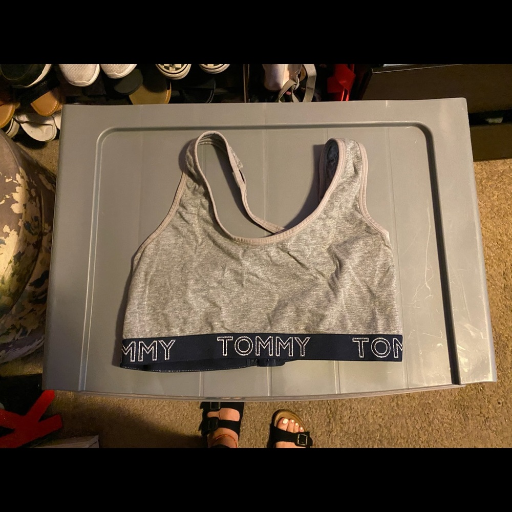 Tommy hilfiger sports bra